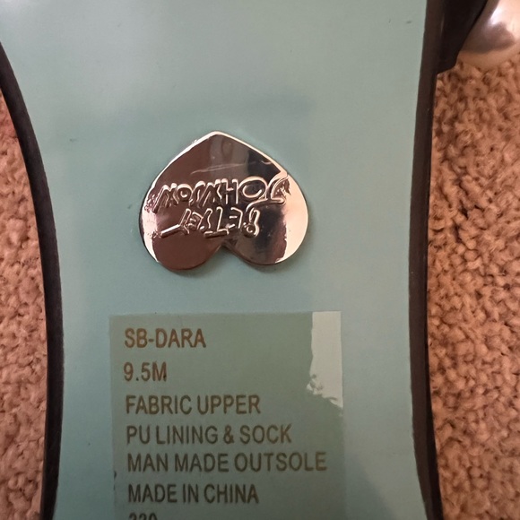 Tried on once, making room in my closet. - Picture 3 of 3